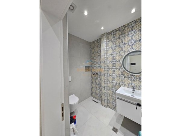 Tirane, shitet apartament 1+1+Ballkon Kati 4, 41 m² 122.000 € (Myslym Shyr)