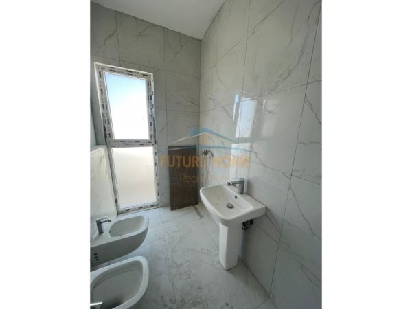 Tirane, shitet apartament 1+1+Ballkon Kati 9, 60 m² 97.900 € (Unaza e Re)