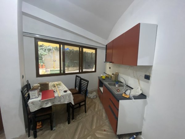 Tirane, jepet me qera apartament 1+1 Kati 0, 65 m² 450 € (Rruga Bilal sina)