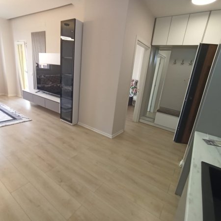 Yzberisht-Grand Glery/jap 2+1 te mobiluar, 500 €