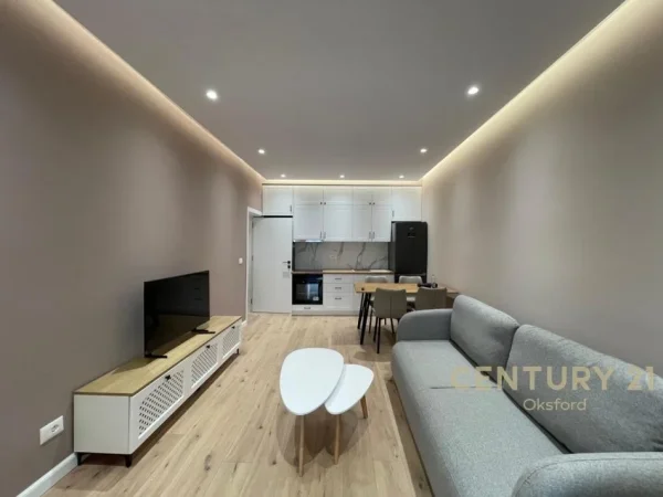 Tirane, jepet me qera apartament 1+1 Kati 4, 70 m² 850 € (Prane Gardes)
