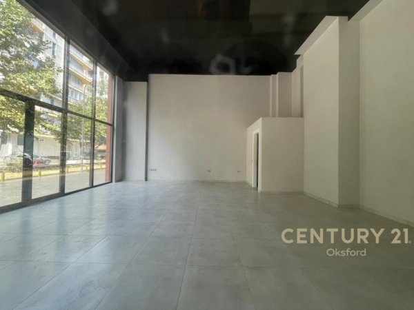 Tirane, shitet ambjent biznesi , 75 m² 220.000 € 