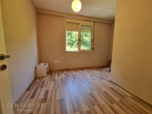 Tirane, jepet me qera apartament 2+1 Kati 2, 72 m² 550 € (Kopshti Zologjik)