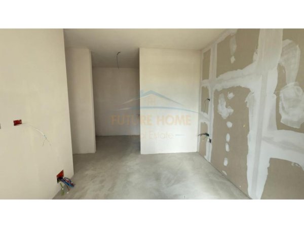 Tirane, shitet apartament 2+1+Ballkon Kati 2, 117 m² 268.640 € (BULEVARDI I RI)