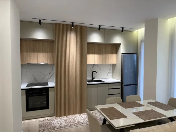 Tirane, jepet me qera apartament 1+1+Ballkon Kati 5, 700 € (Don Bosko)