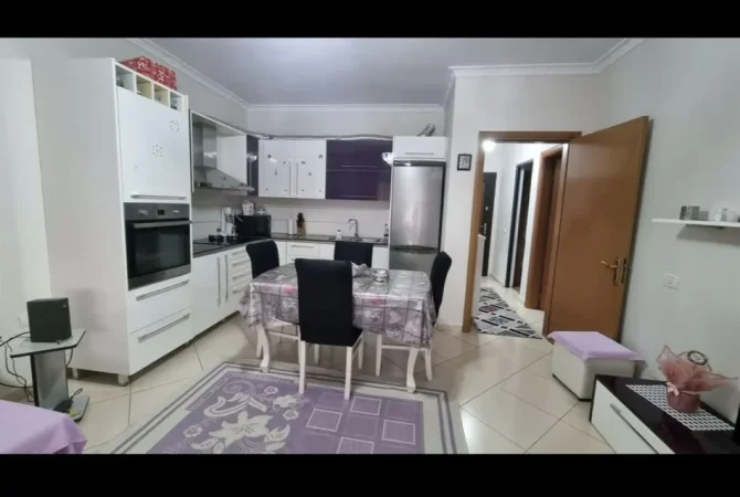 Tirane, jepet me qera apartament 2+1 Kati 2, 70 m² 450 € (YZBERISHT)