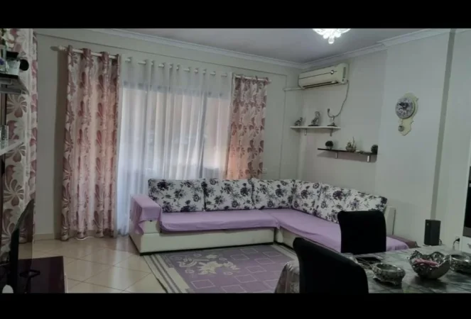 Tirane, jepet me qera apartament 2+1 Kati 2, 70 m² 450 € (YZBERISHT)