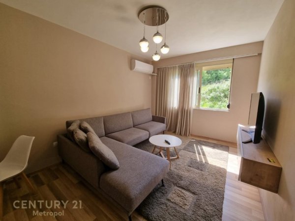 Tirane, jepet me qera apartament 2+1 Kati 5, 72 m² 550 € (Kopshti Botanik)
