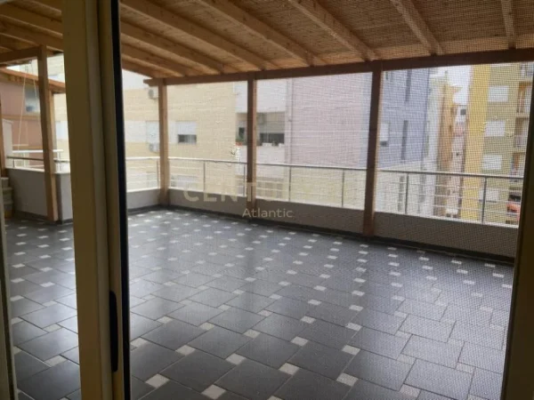 Durres, shitet apartament 1+1 Kati 4, 122 m² 150.000 € (Plazh Hekurudha)