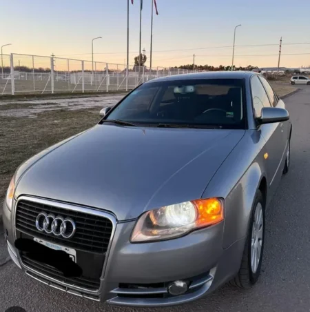 Tirane, shes makine Audi a4 Nafte, gri metalizato manuale Kondicioner 190.000 km 3.500 €