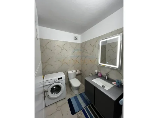 Durres, shitet apartament 3+1 Kati 13, 118 m² 320.000 € (Vollga)