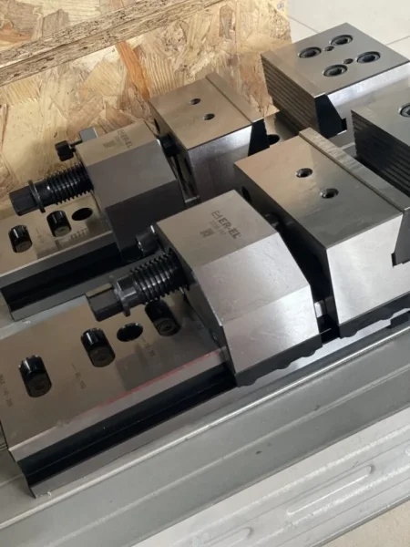 Durres, shes Morseta ,Vegla per frez cnc dhe manuale