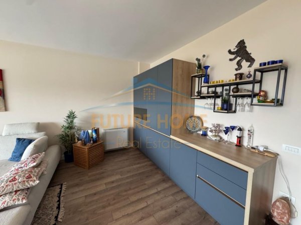 Tirane, shitet Vile luksoze 4-Katëshe, 383 m² 630.000 € (Farke, Metatron Residence)