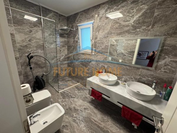 Tirane, shitet Vile luksoze 4-Katëshe, 383 m² 630.000 € (Farke, Metatron Residence)