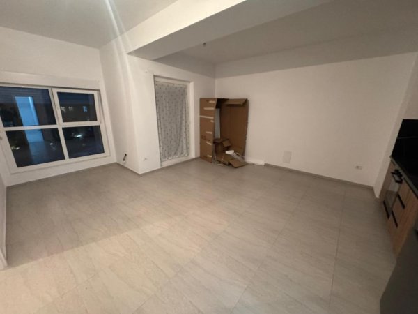 Tirane, jepet me qera apartament 1+1 Kati 4, 60 m² 350 € 
