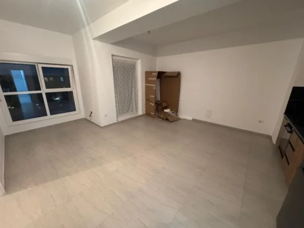 Tirane, jepet me qera apartament 1+1 Kati 4, 60 m² 350 € 