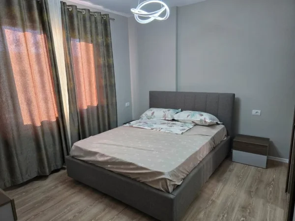 jepet me qera apartament 2+1 Kati 2, 80 m² 500 €