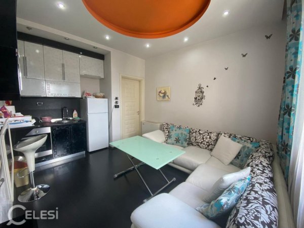 Jepet me Qera Super Apartamenti 2+1 ne Qender te Tiranes tek Rruga e Durresit afer Coloseut, Kati 4, 80 m² 550 €uro