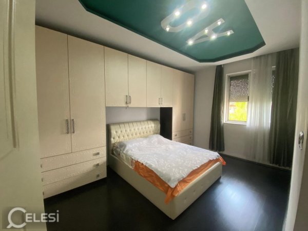 Jepet me Qera Super Apartamenti 2+1 ne Qender te Tiranes tek Rruga e Durresit afer Coloseut, Kati 4, 80 m² 550 €uro