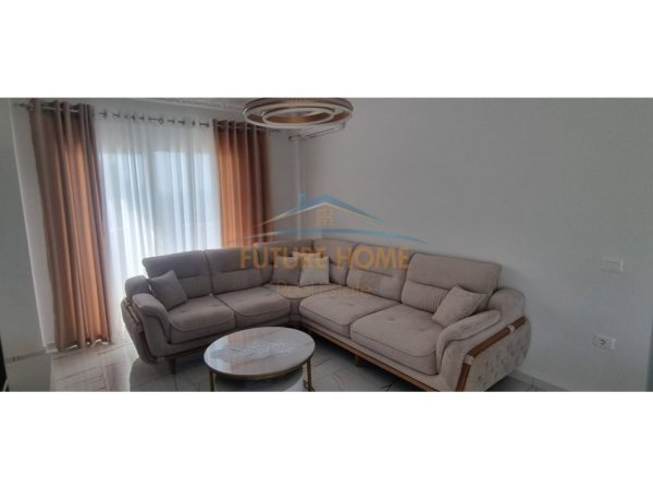 Tirane, jepet me qera apartament 2+1 Kati 1, 105 m² 500 € (FRESK)