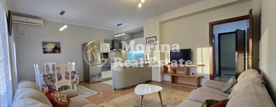 Tirane, jepet me qera apartament 2+1+Ballkon Kati 7, 100 m² 750 € (Pazari i Ri)