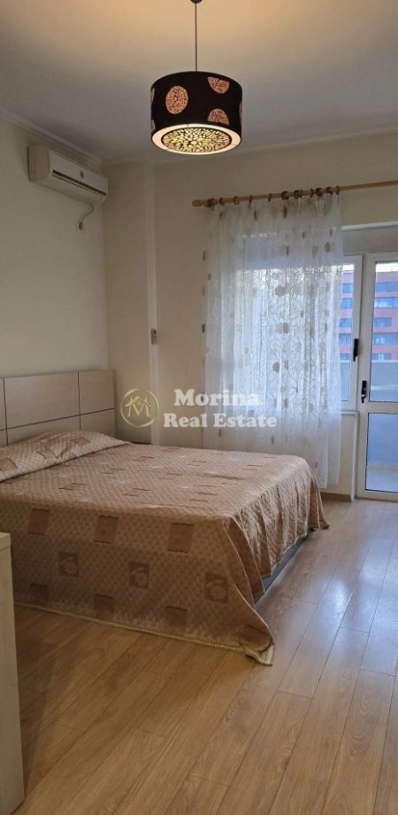 Tirane, jepet me qera apartament 2+1+Ballkon Kati 7, 100 m² 750 € (Pazari i Ri)