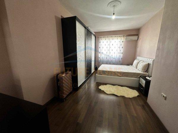 Tirane, shitet apartament 2+1+Ballkon Kati 7, 107 m² 165.000 € (PRANE VILES L)