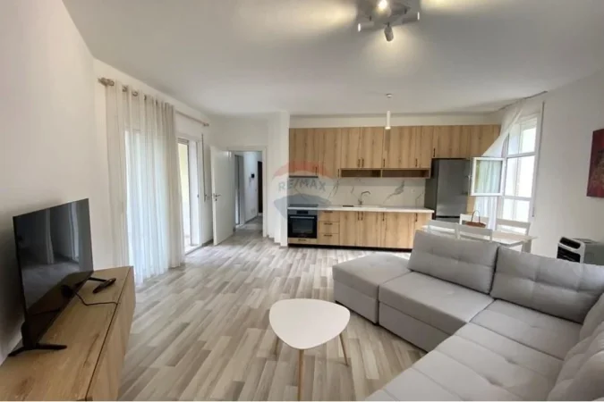 Tirane, shitet apartament 1+1 Kati 1, 81 m² 97.800 € (Linzë, Tiranë)