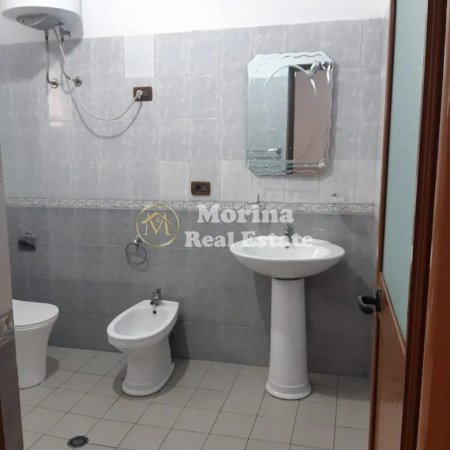 Tirane, jepet me qera apartament 3+1 Kati 2, 140 m² 600 € (Astir)