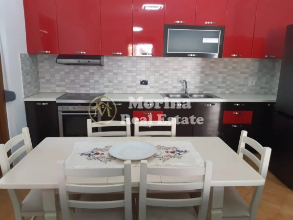 Tirane, jepet me qera apartament 3+1 Kati 2, 140 m² 600 € (Astir)