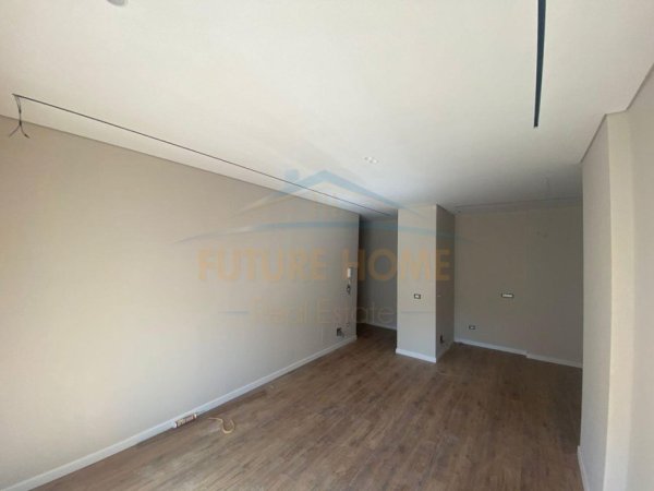 Tirane, jepet me qera apartament 2+1 Kati 3, 100 m² 800 € (RRUGA KARL GEGA)
