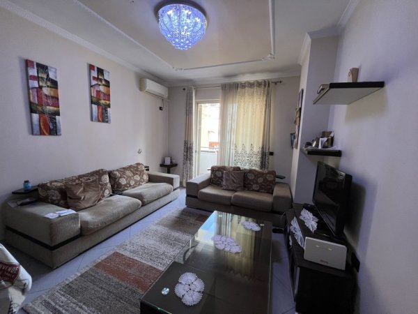 Tirane, shitet apartament 2+1+Ballkon Kati 6, 97 m² 147.000 € 