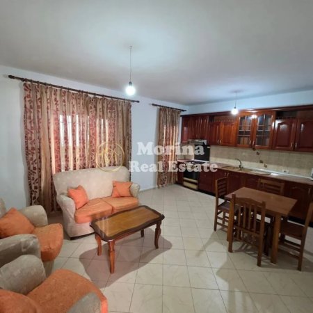 Tirane, jepet me qera apartament 2+1 Kati 1, 85 m² 400 € (Rruga 5 Maj)