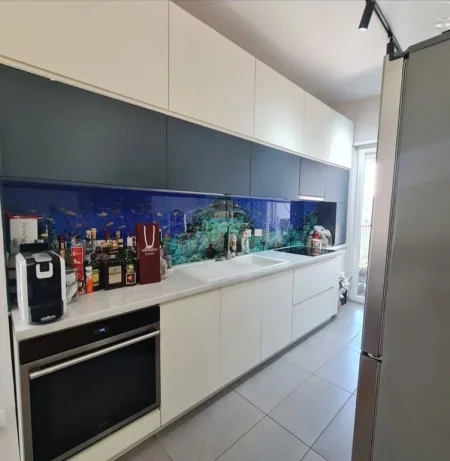 Tirane, shitet apartament 2+1 Kati 5, 90 m² 205.000 € (Brryli ,Materniteti i Ri)