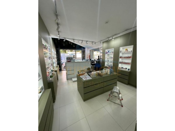 Tirane, shitet ambjent biznesi Kati 0, 185 m² 450.000 € 