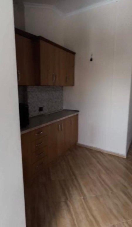 Tirane, jepet me qera apartament 1+1 Kati 6, 70 m² 40.000 leke