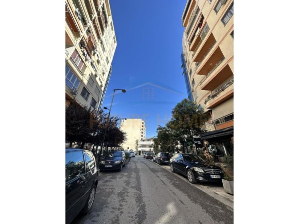Tirane, shitet ambjent biznesi Kati 0, 57 m² 231.000 € 