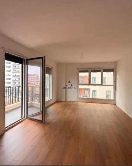 Tirane, jepet me qera zyre Kati 6, 100 m² 600 € (NDODHET PRANE TRIO TOWERS,DON BOSKO)