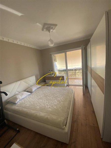 Tirane, jepet me qera apartament 2+1 Kati 5, 114 m² 700 € (ASTIR)
