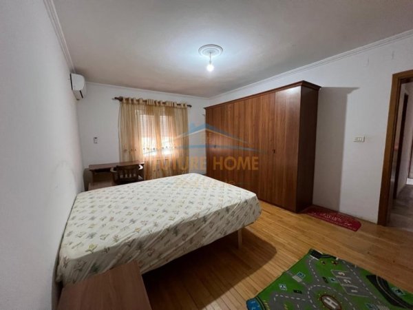 Tirane, jepet me qera apartament 2+1+Aneks+Ballkon Kati 6, 111 m² 600 € (RRUGA DRITAN HOXHA)
