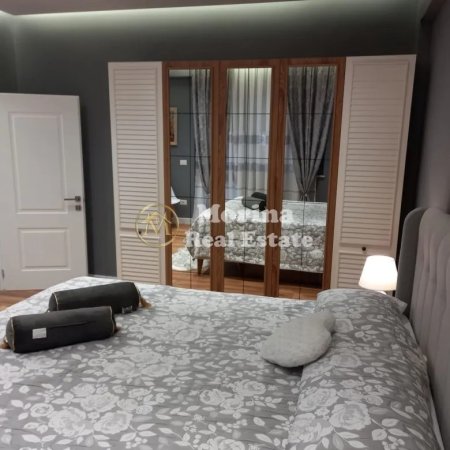 Tirane, jepet me qera apartament 1+1 Kati 4, 70 m² 800 € (Tirana e Re)