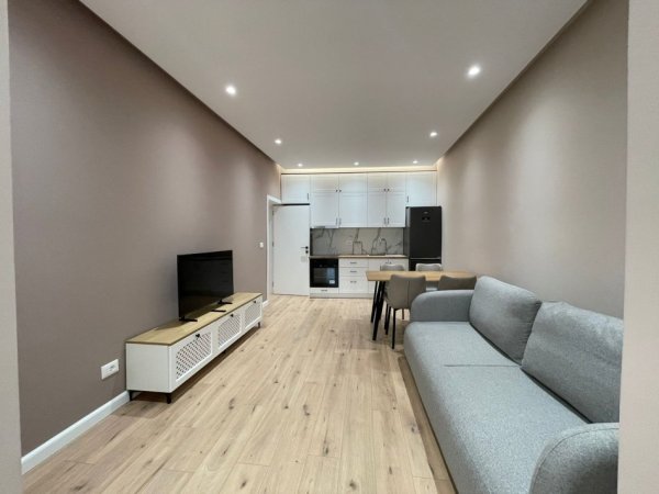 Tirane, jepet me qera apartament 1+1 Kati 4, 70 m² 800 € (Bllok, prapa Fakultetit te Drejtesise)