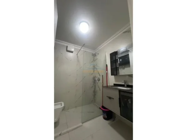 Tirane, jepet me qera apartament 1+1 Kati 3, 74 m² 650 € (RRUGA BILL KLINTON)