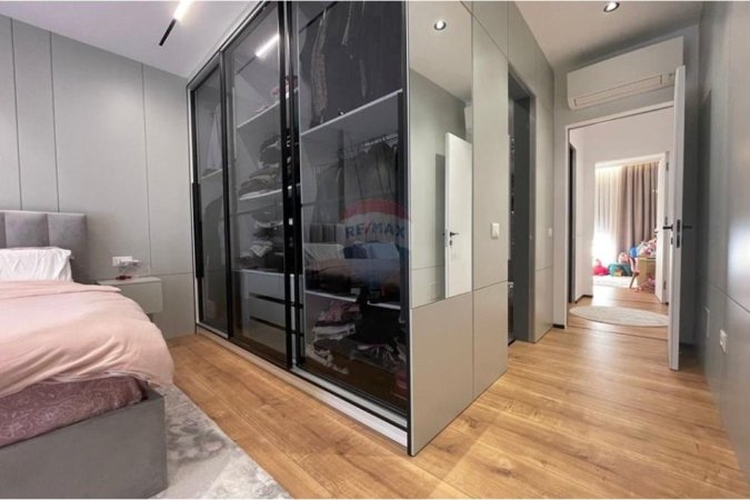 Tirane, shitet apartament 2+1 Kati 2, 121 m² 369.000 € (Liqeni I Thatë, Tiranë)