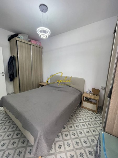 Tirane, jepet me qera apartament 1+1 Kati 10, 80 m² 450 € (GOLDEN PARK 3)