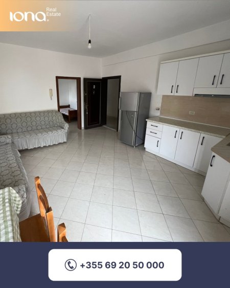 Mali Robit, shitet apartament 1+1 Kati 4, 65 m² 65.000 € 