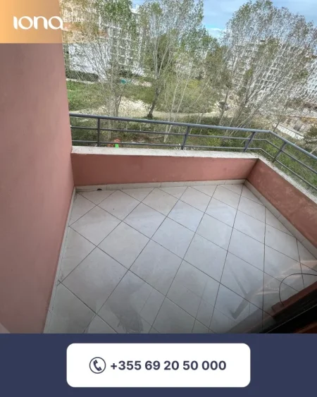 Mali Robit, shitet apartament 1+1 Kati 4, 65 m² 65.000 € 