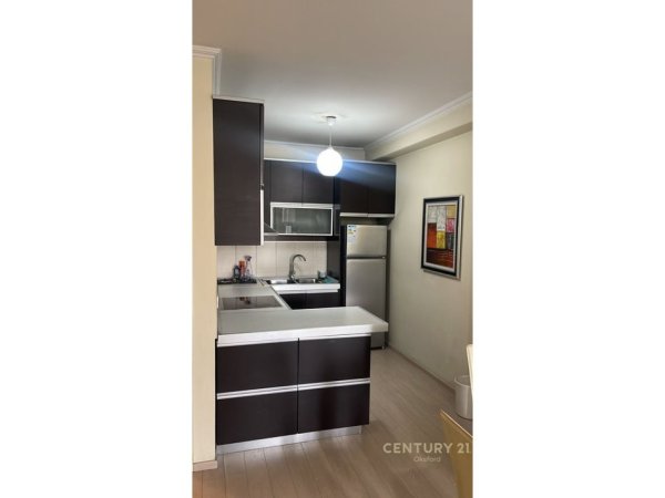 Tirane, jepet me qera apartament 2+1+Aneks+Ballkon Kati 6, 79 m² 900 € (Myslym Shyri)