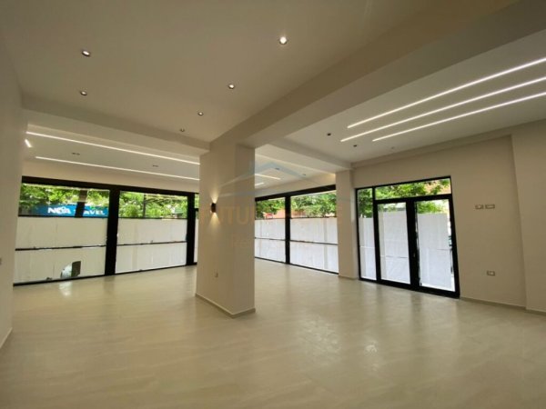 Tirane, shitet ambjent biznesi Kati 0, 105 m² 620.000 € 