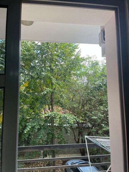 Tirane, jepet me qera apartament 2+1+2+2 SHKOLLA E KUQE,Kati 2, 102 m² 60.000 Leke